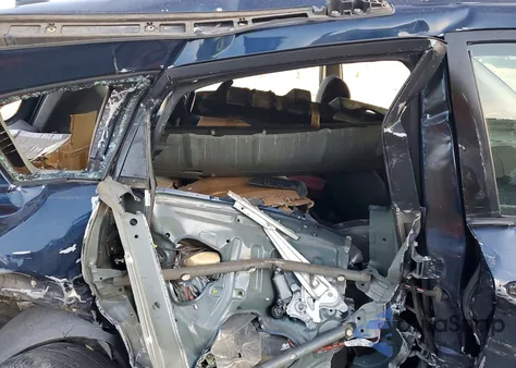 2007 Pontiac Vibe z USA, uszkodzony, nr VIN 5Y2SL658X7Z420792